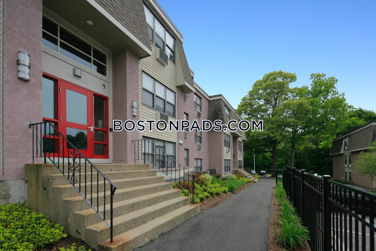 Oxford Apartments Photo 11