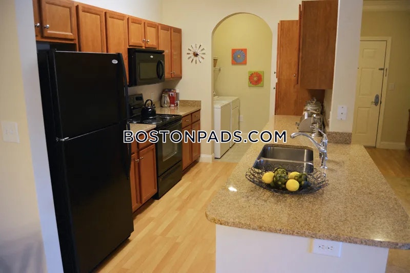 The Commons at Boston Road Photo 28