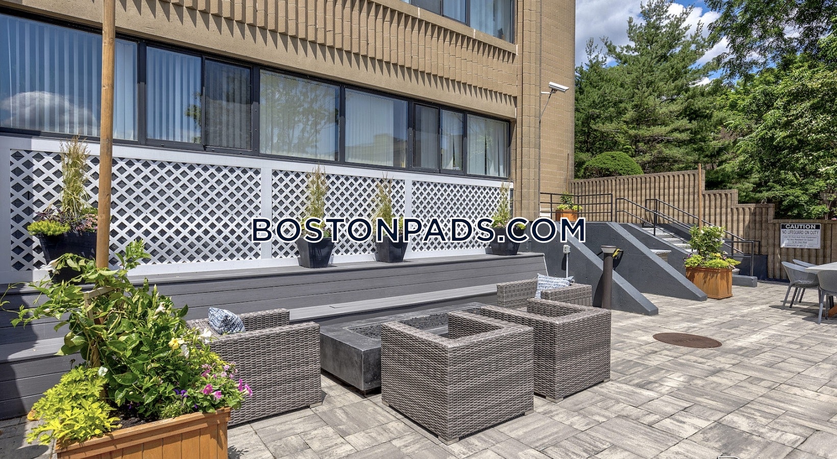 Reservoir Towers Photo 4