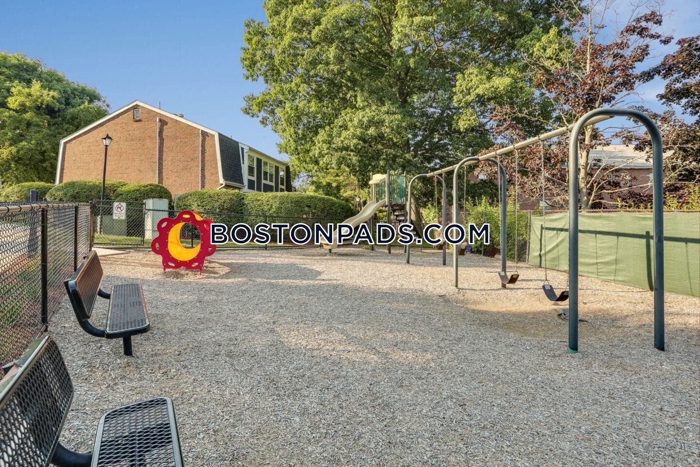 Windsor Village at Waltham Photo 3