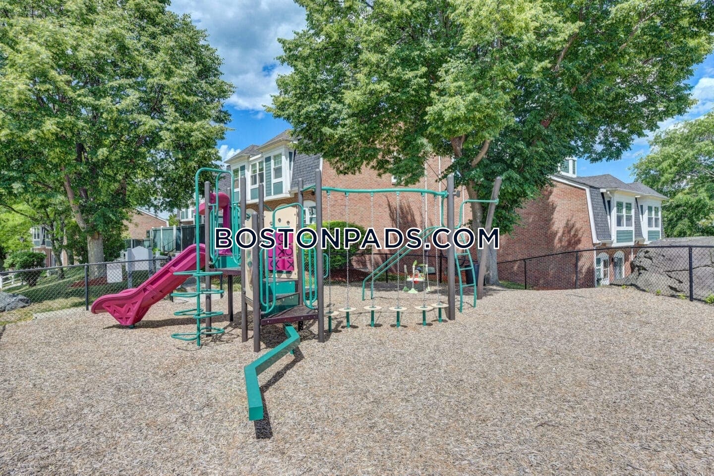 Windsor Village at Waltham Photo 2