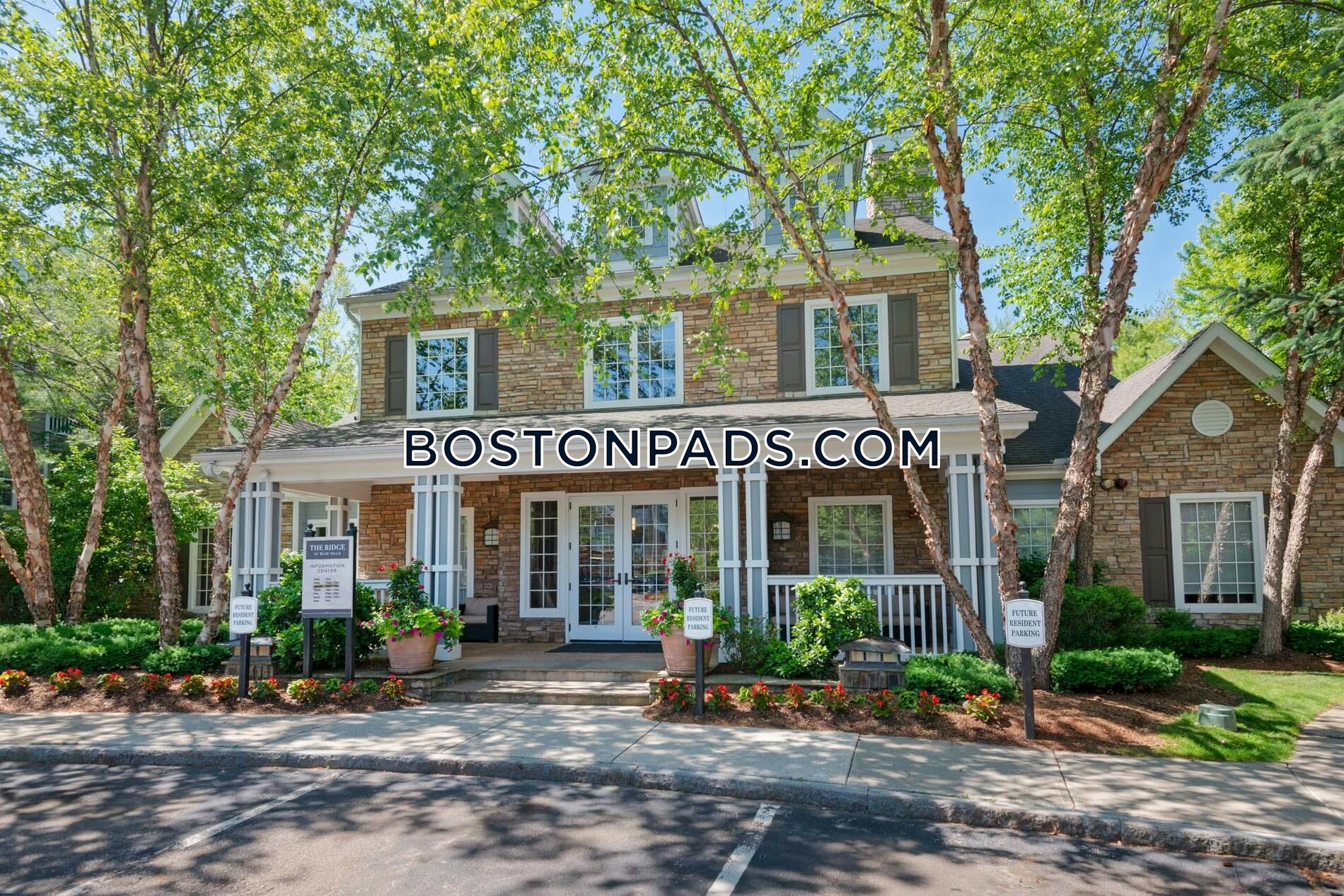 Ridge at Blue Hills Photo 9