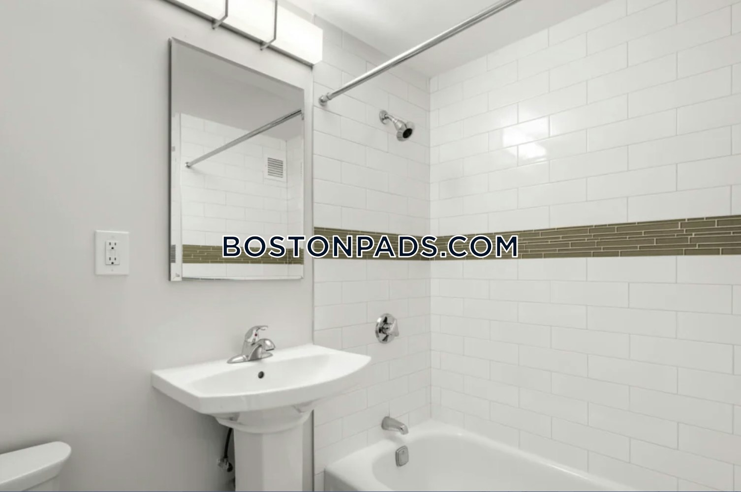 Parkside Place Photo 26