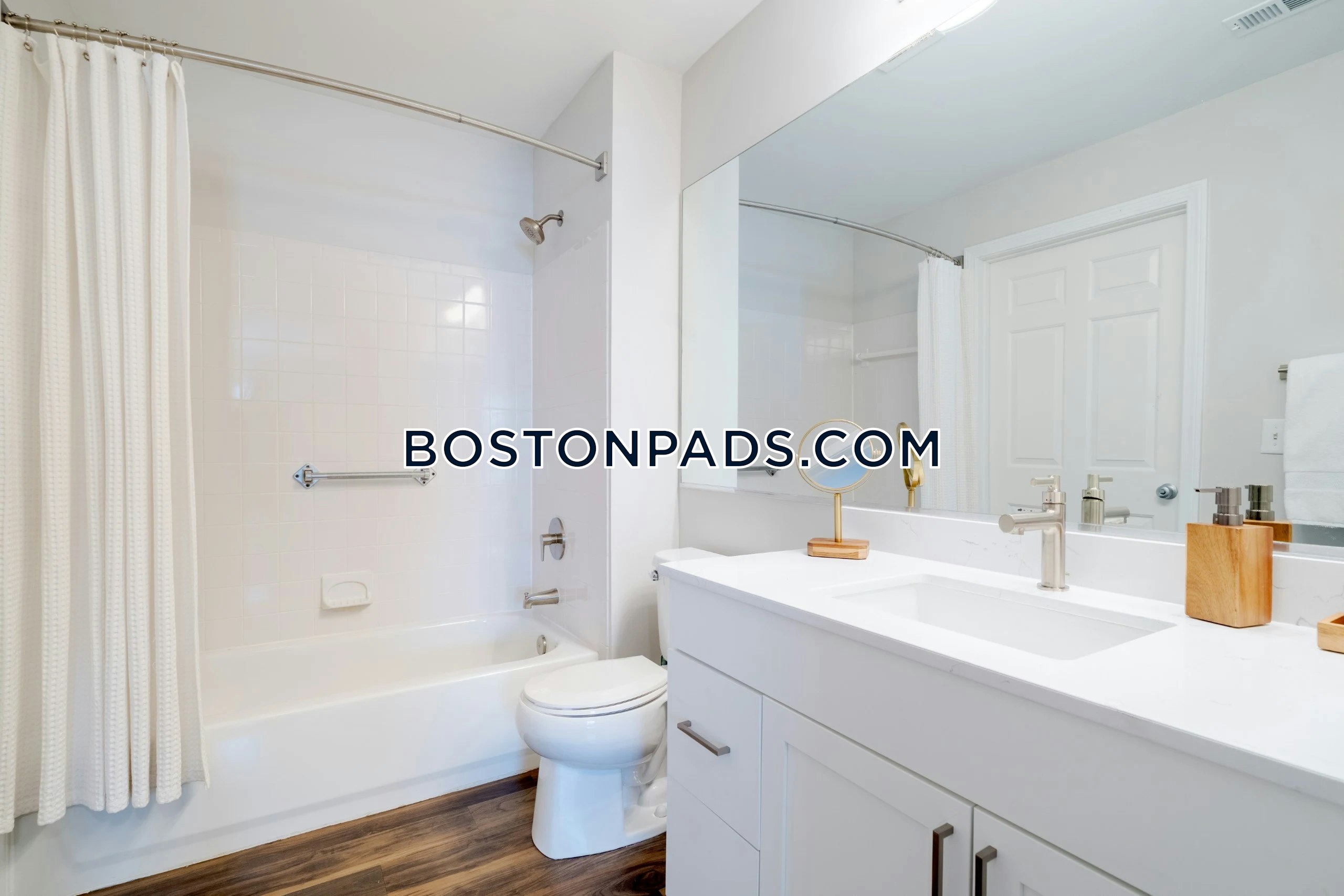 Residences at Stevens Pond Photo 22