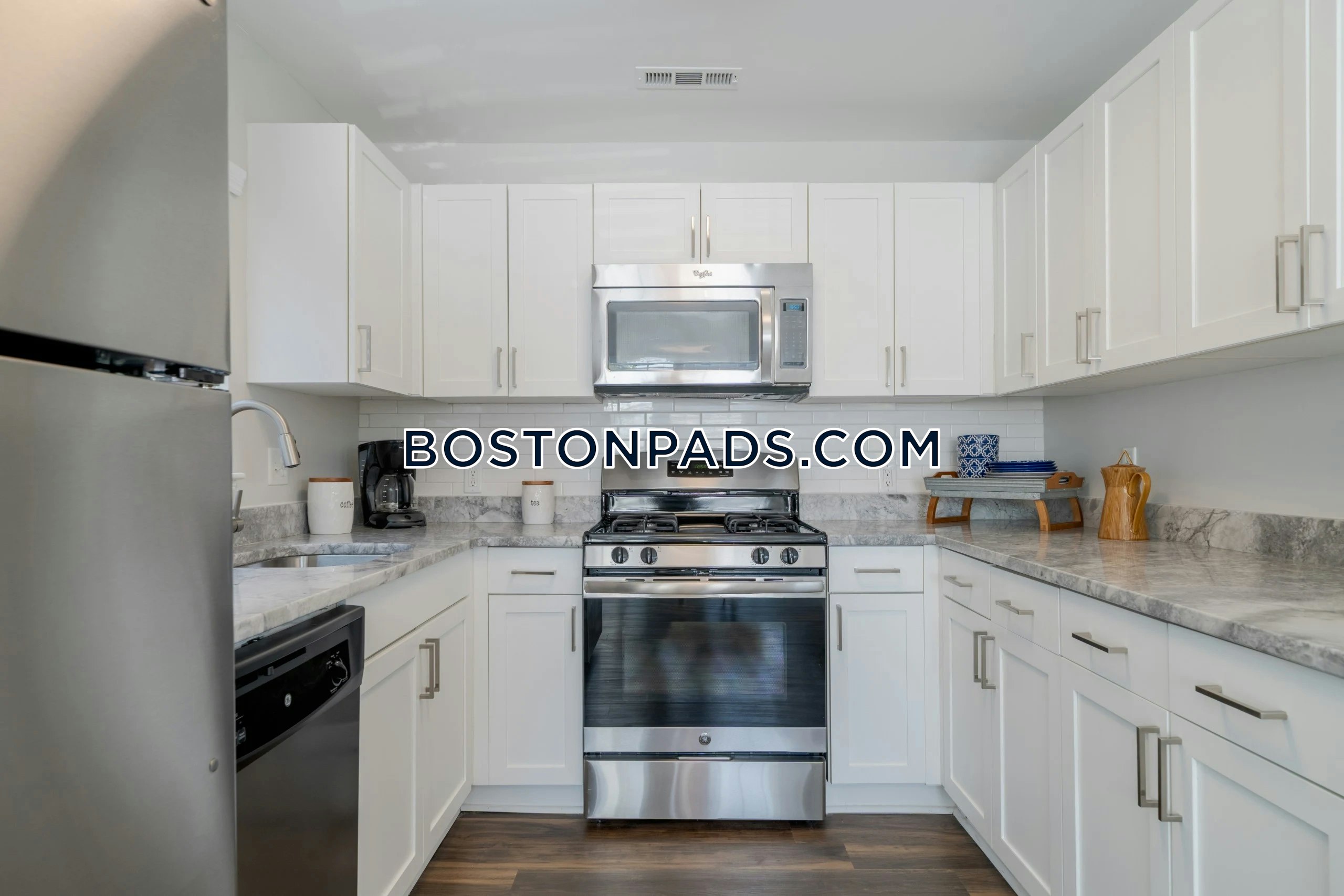 Residences at Stevens Pond Photo 20