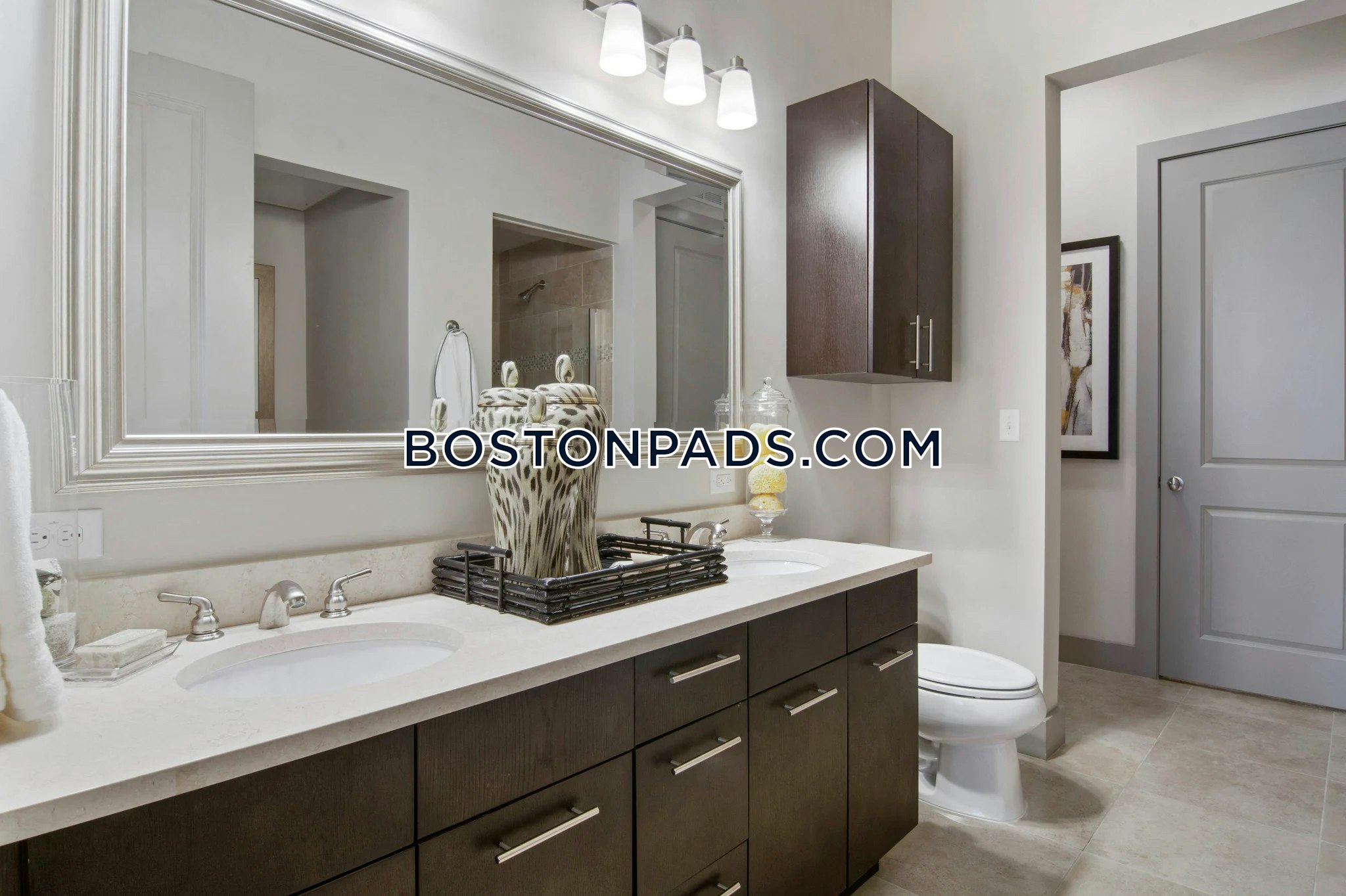 Gables University Station Photo 17