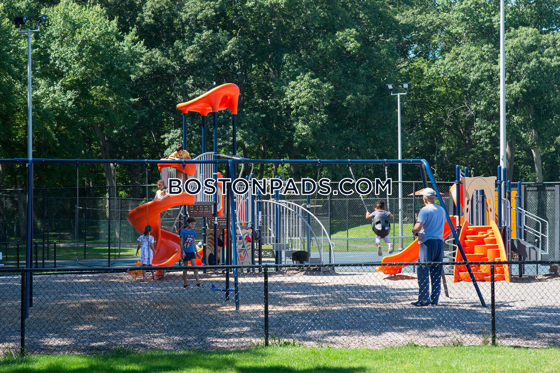 The Commons at Windsor Gardens Photo 3