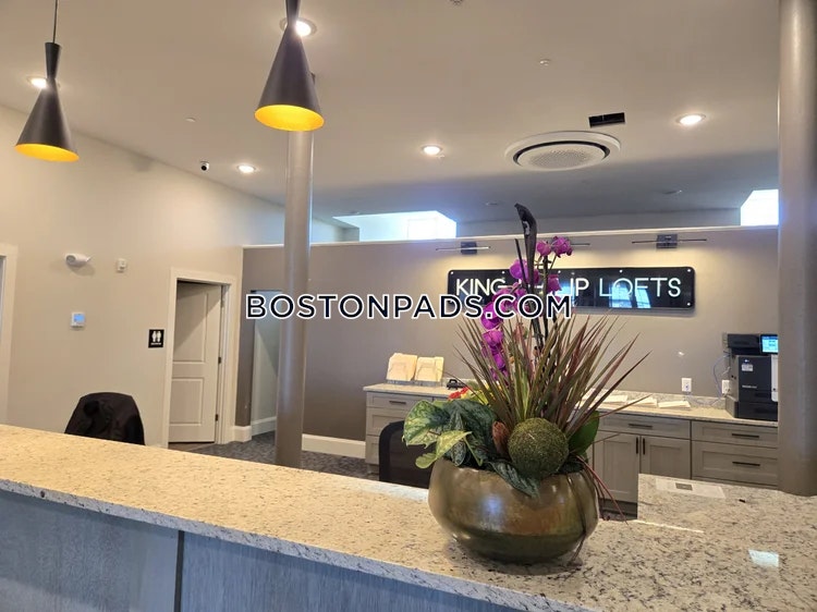 King Philip Lofts Photo 8
