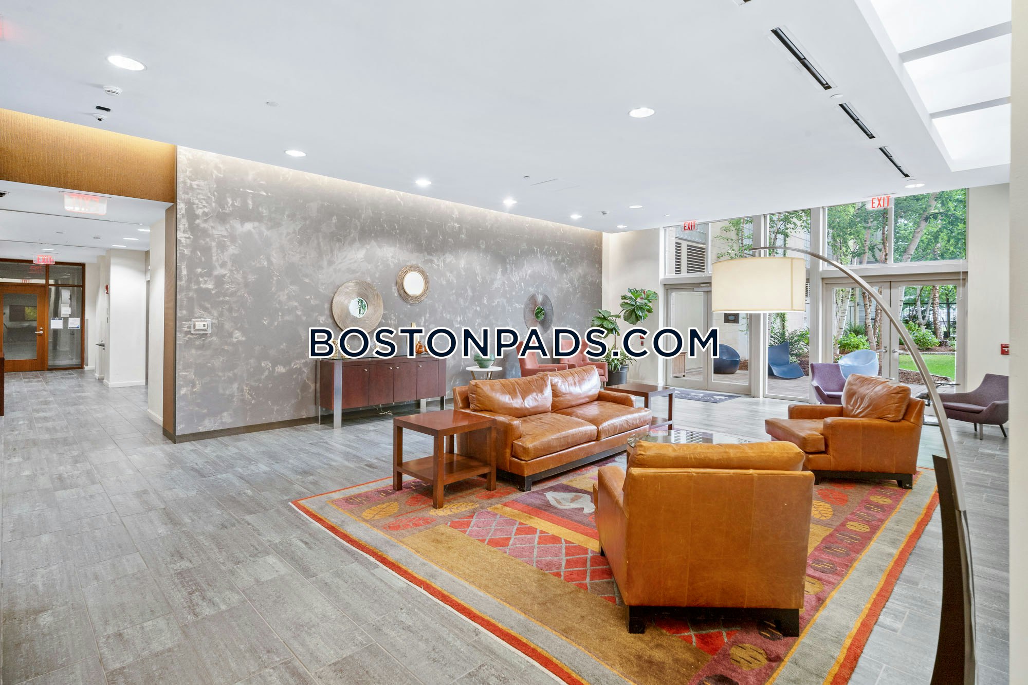 91 Sidney St. Photo 32