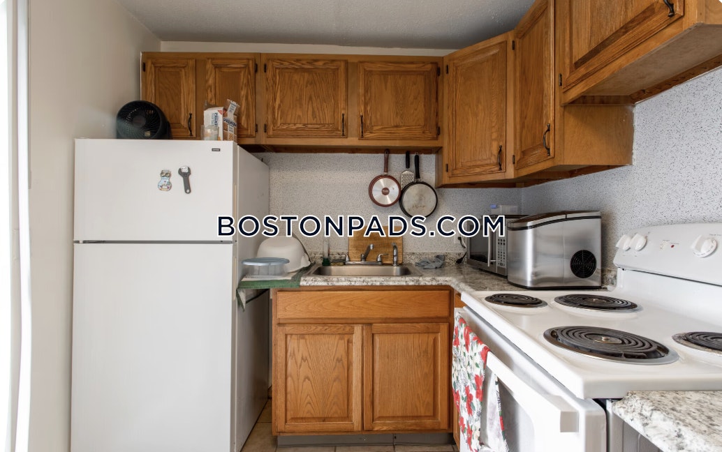 Parker Street Apartments Photo 13