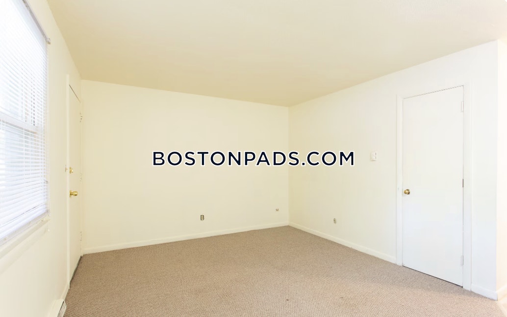 Parker Street Apartments Photo 24