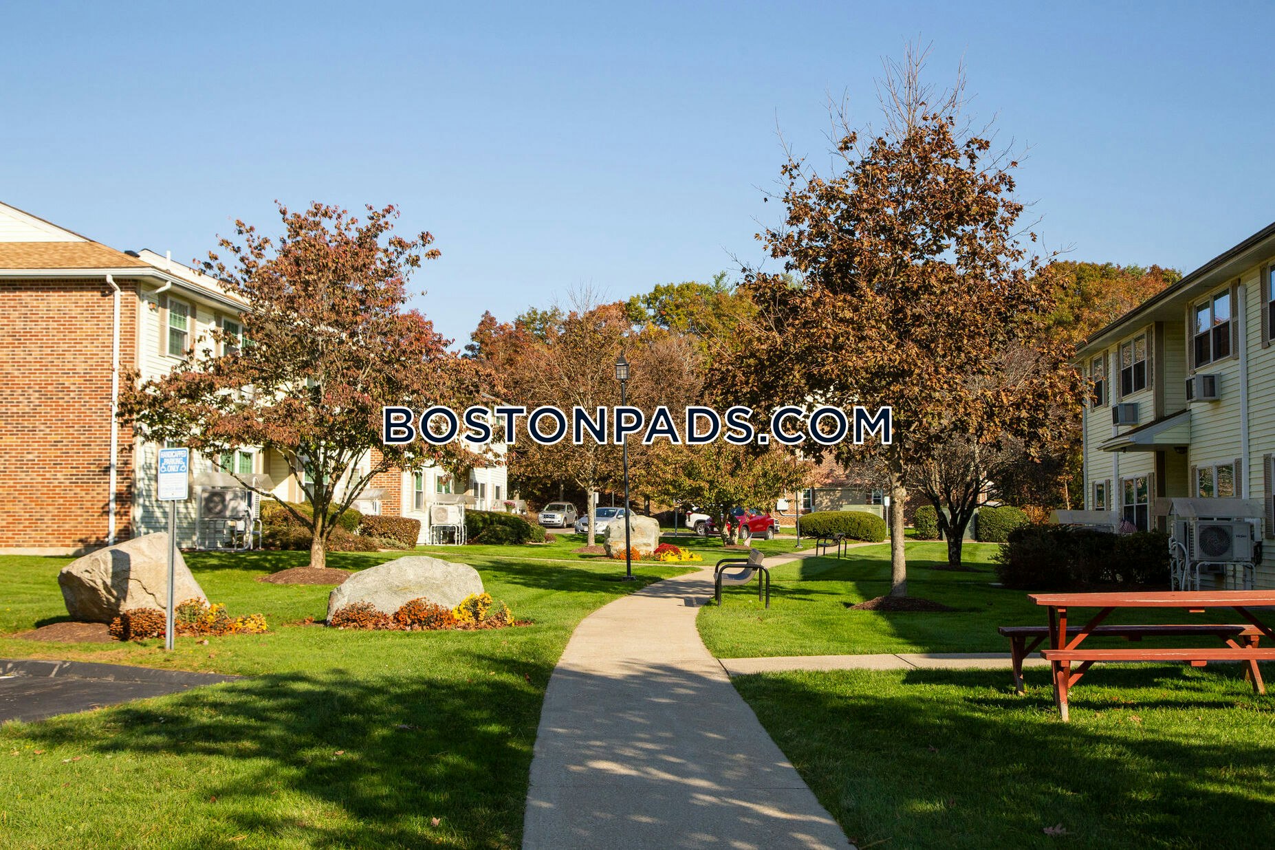 Lamplighter Village Photo 1