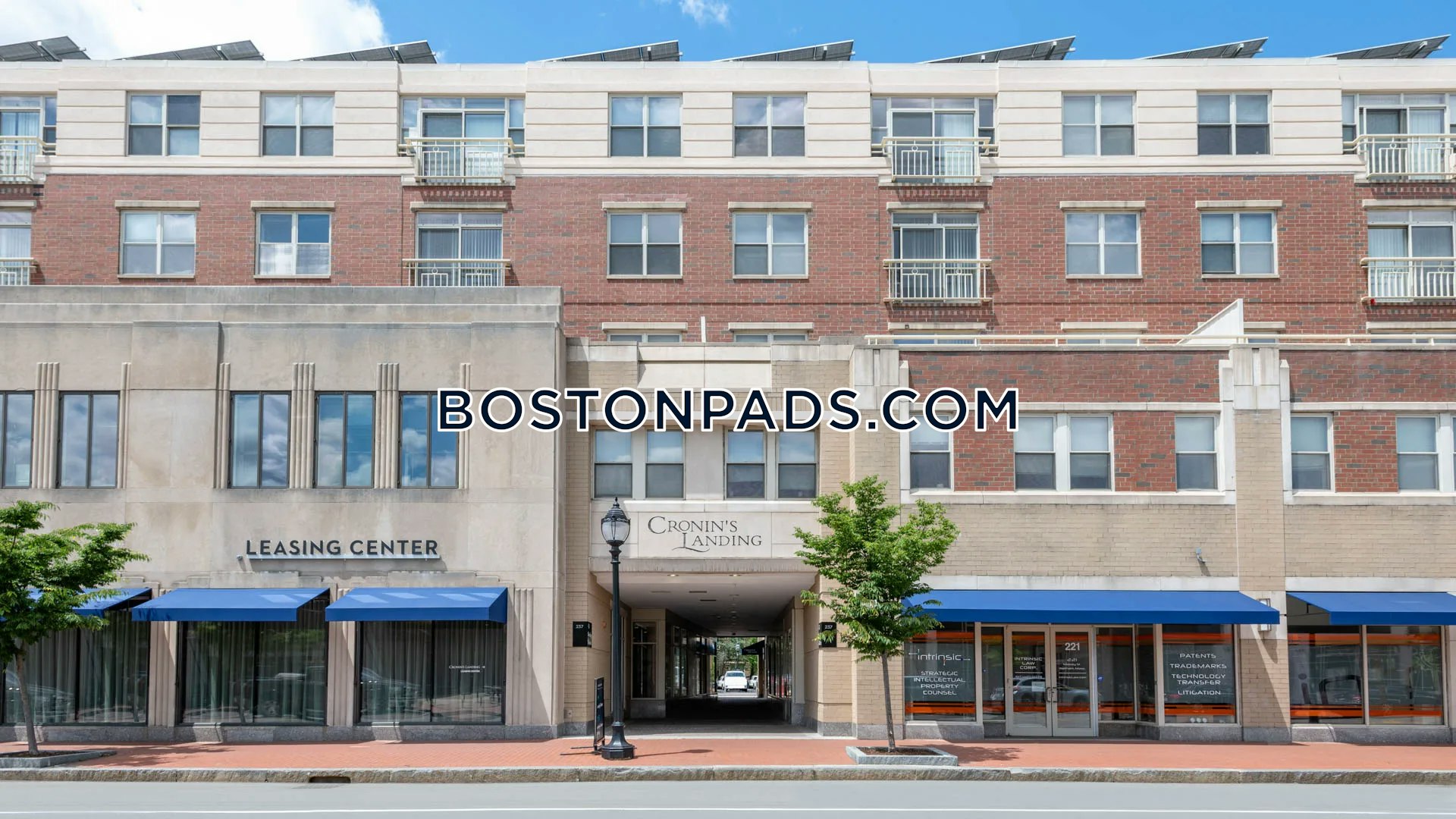 Cronin's Landing Apartments Photo 2