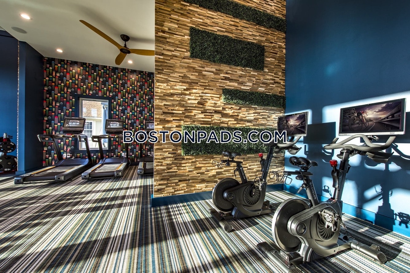 Halstead Beverly Townhomes Photo 30