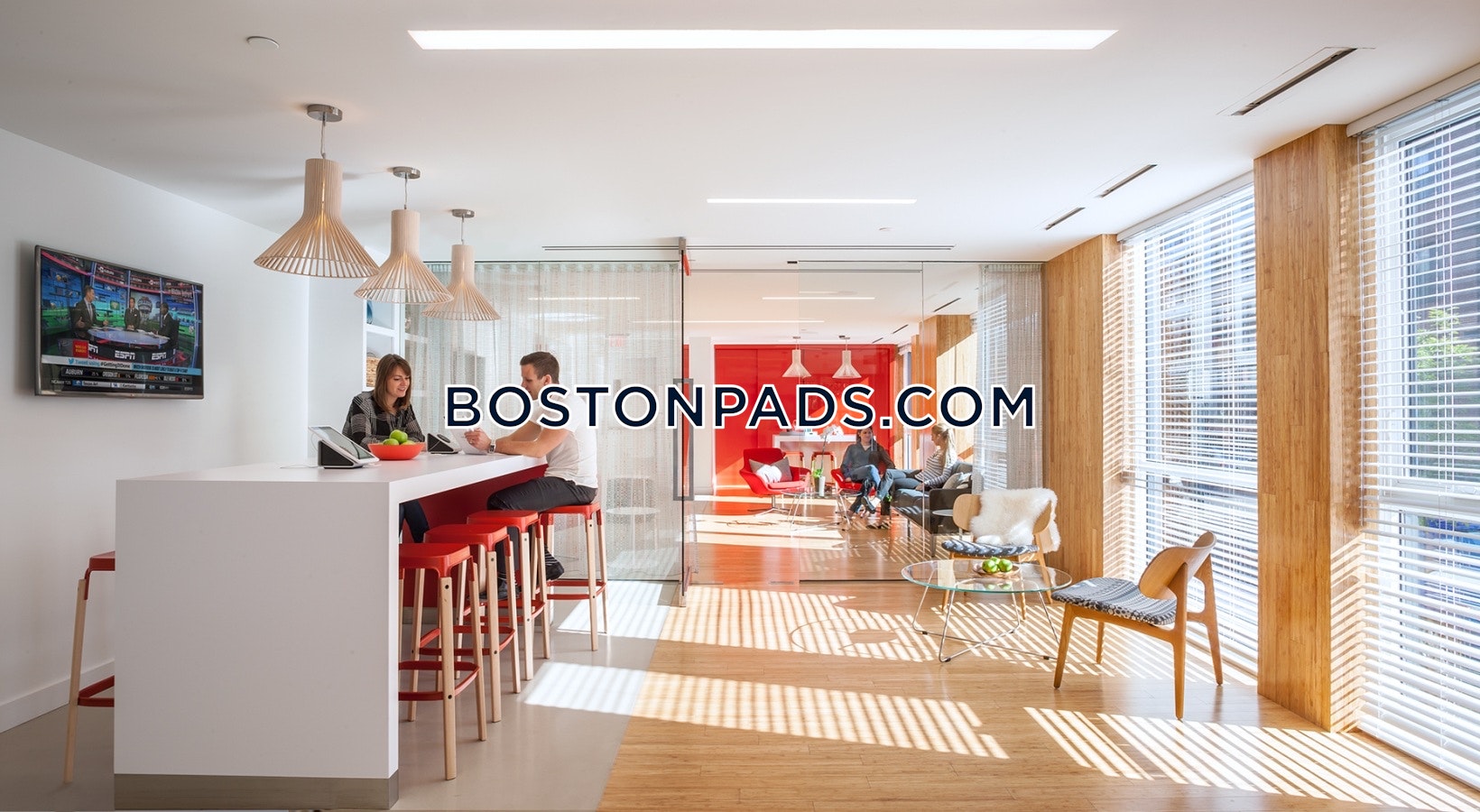 E3 Apartments Photo 10