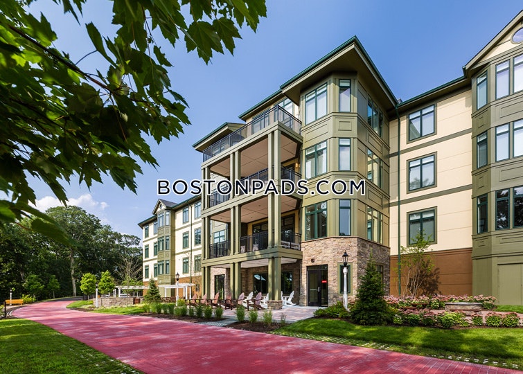 Hancock Estates at Chestnut Hill Photo 11