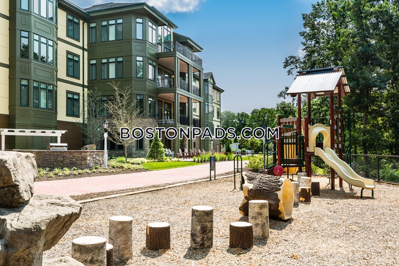 Hancock Estates at Chestnut Hill Photo 9