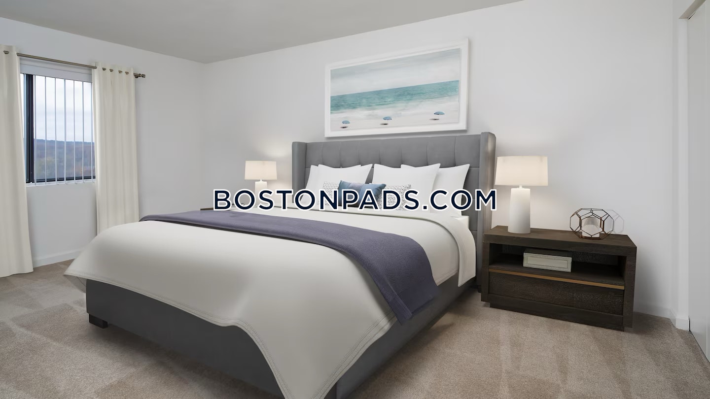 Eaves Quincy Photo 21