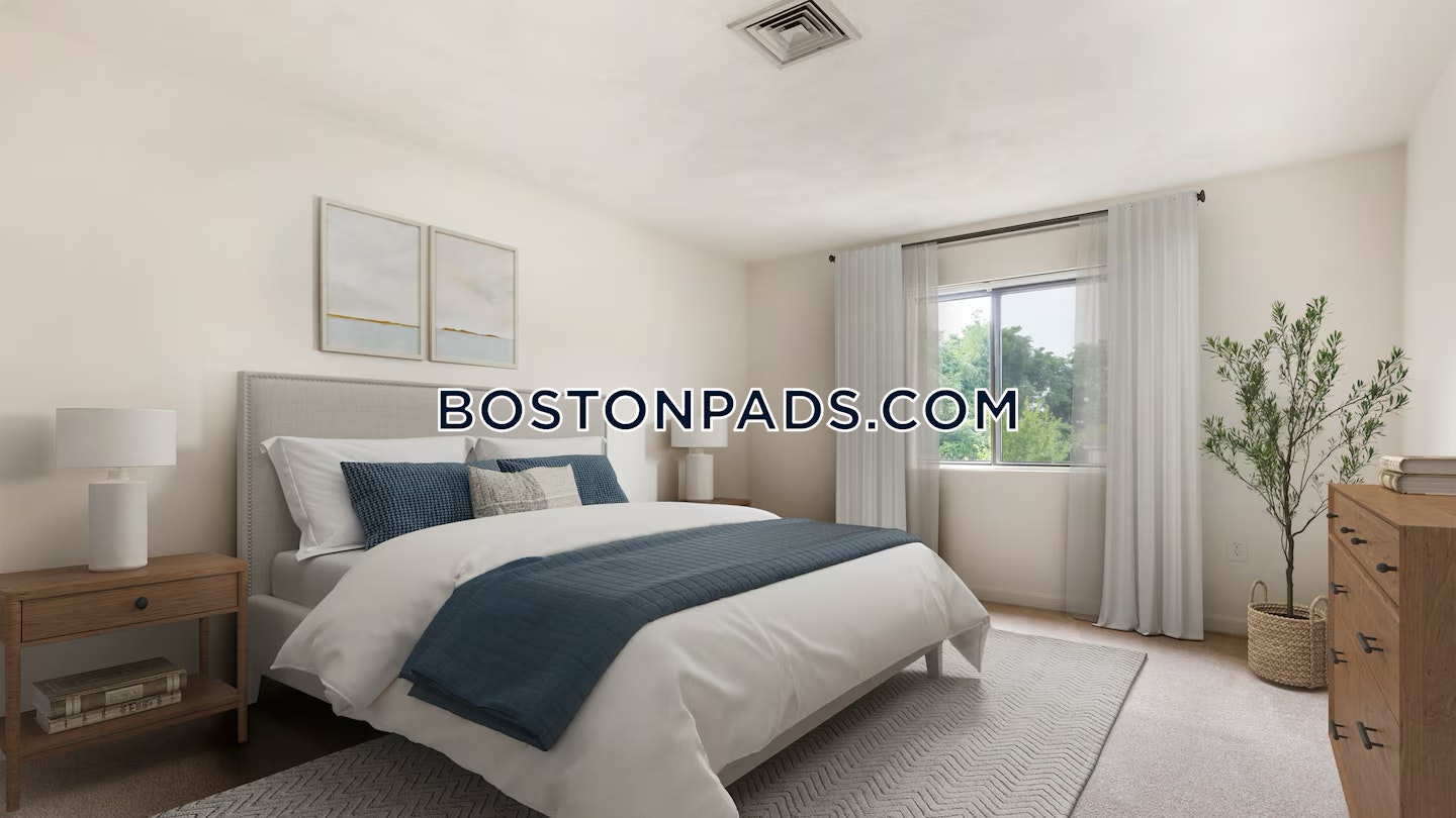 Eaves Quincy Photo 18