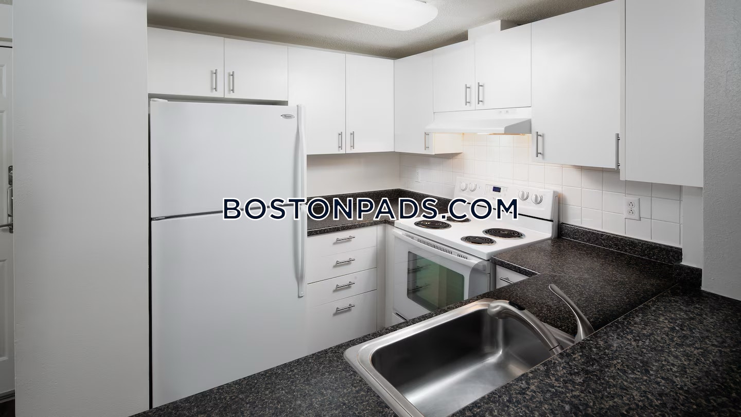 Eaves Quincy Photo 30