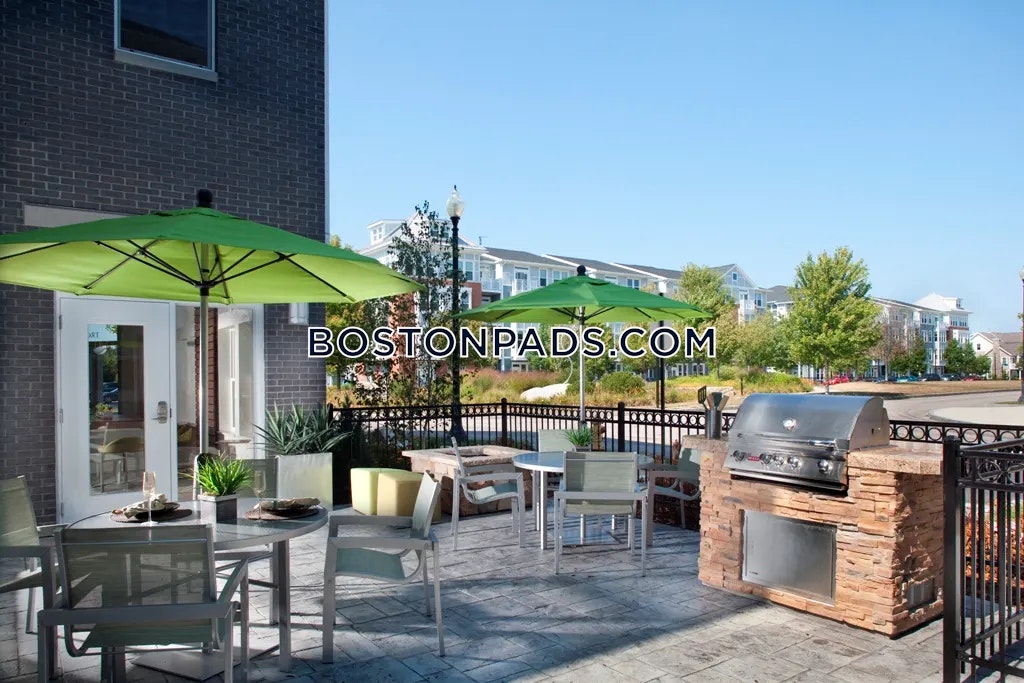 The Commons at SouthField Photo 6