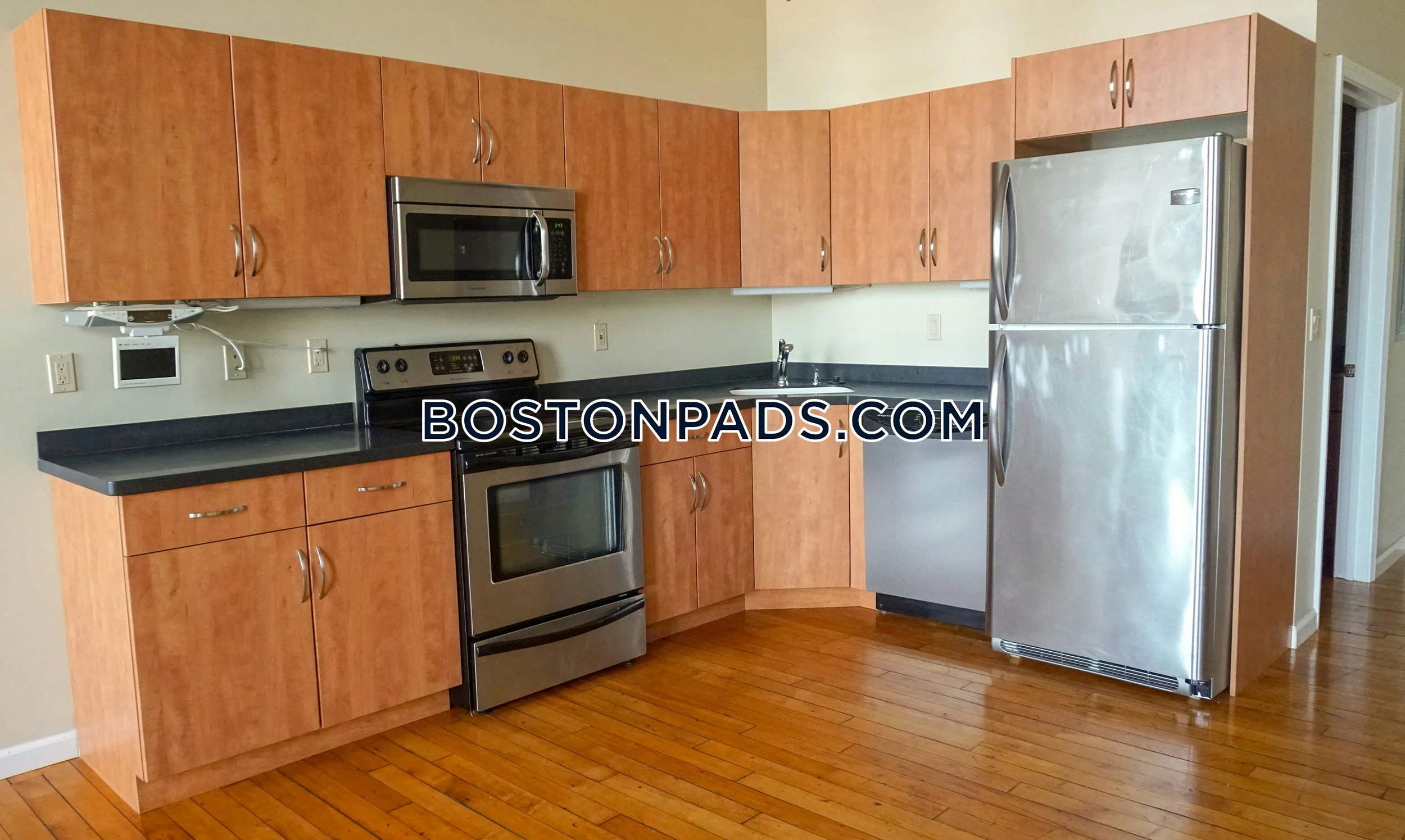 The Lofts at Wamsutta Place Photo 13