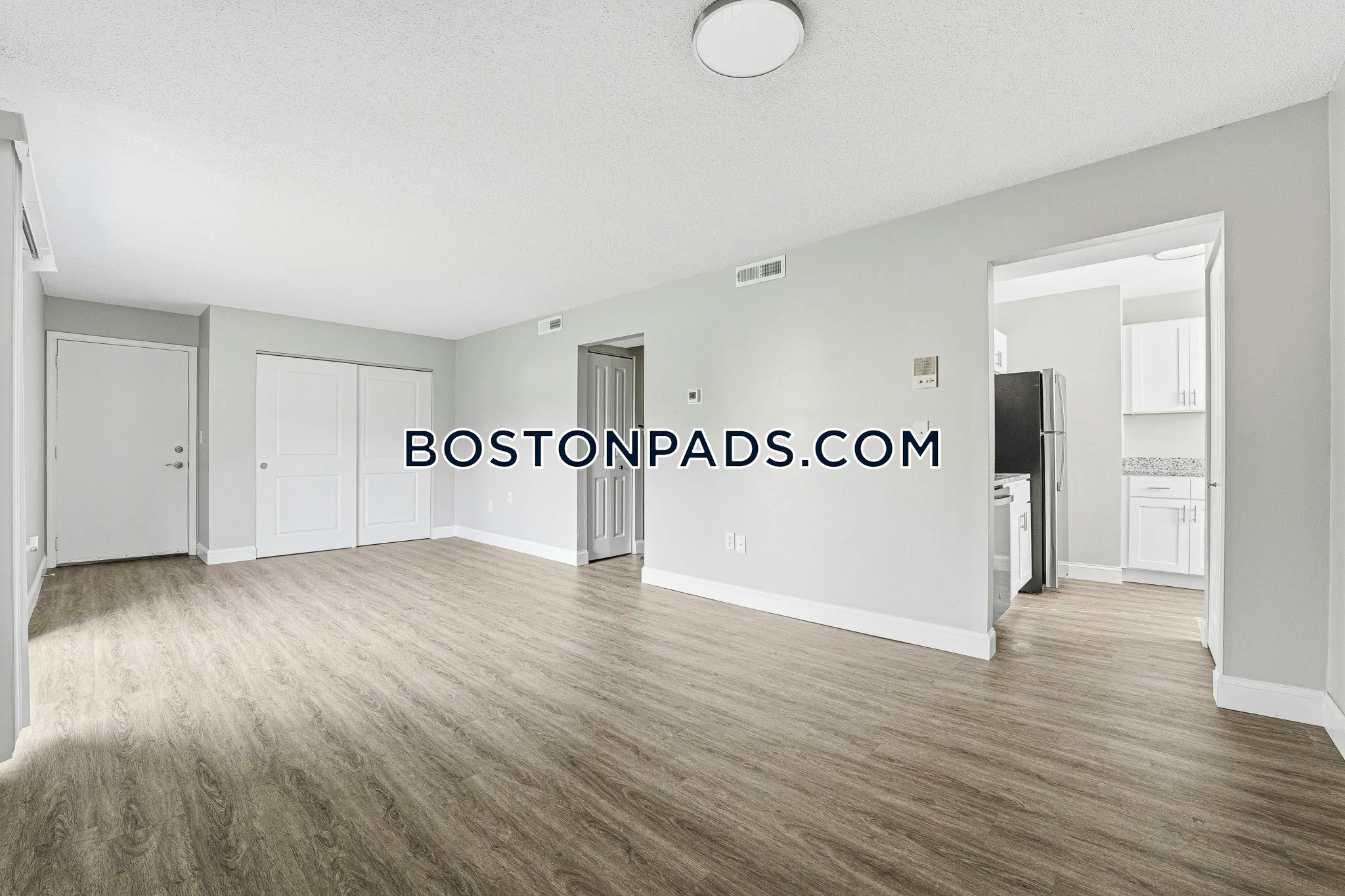 The Residences at Buttonwood Photo 14