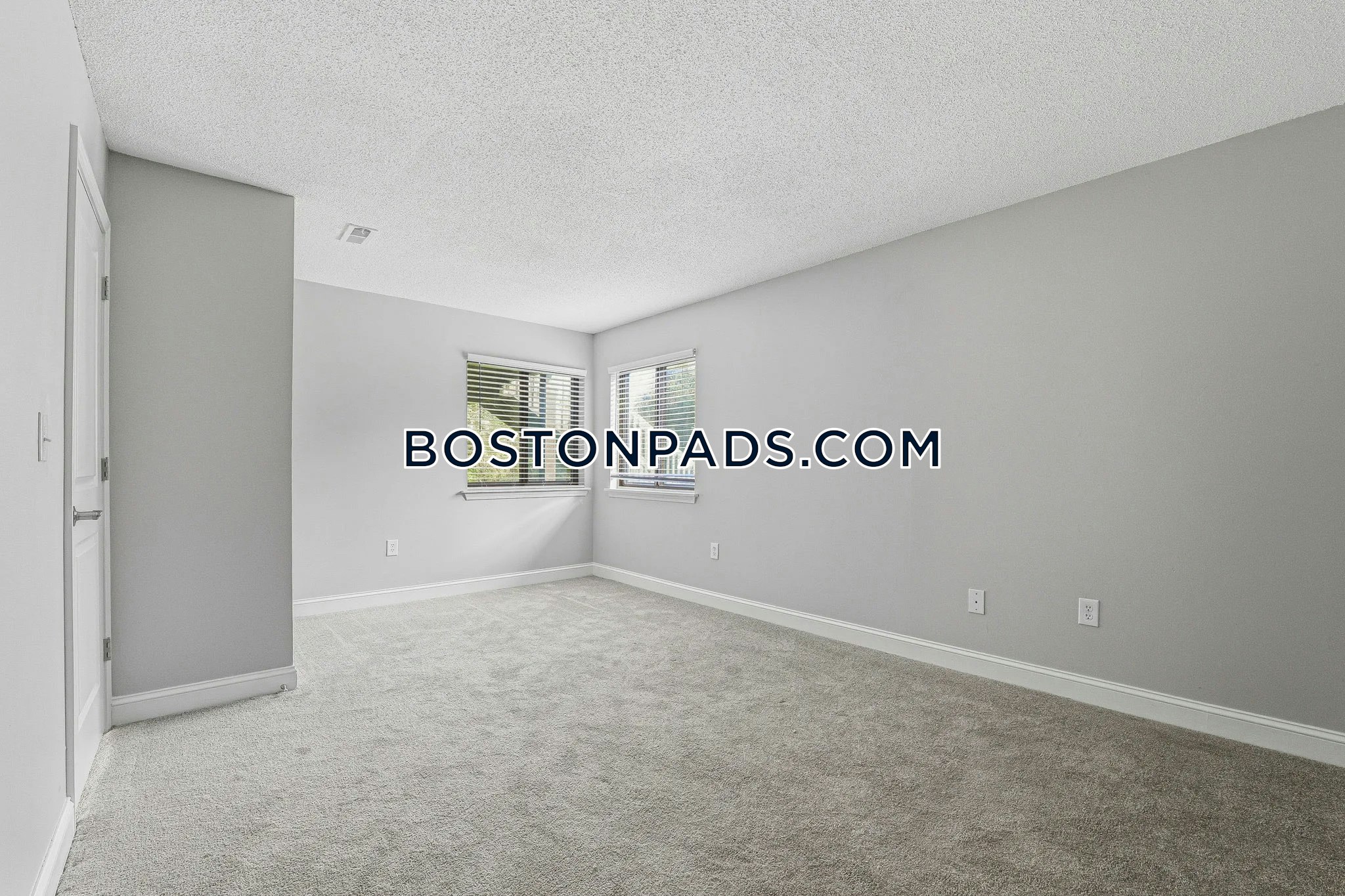 The Residences at Buttonwood Photo 13