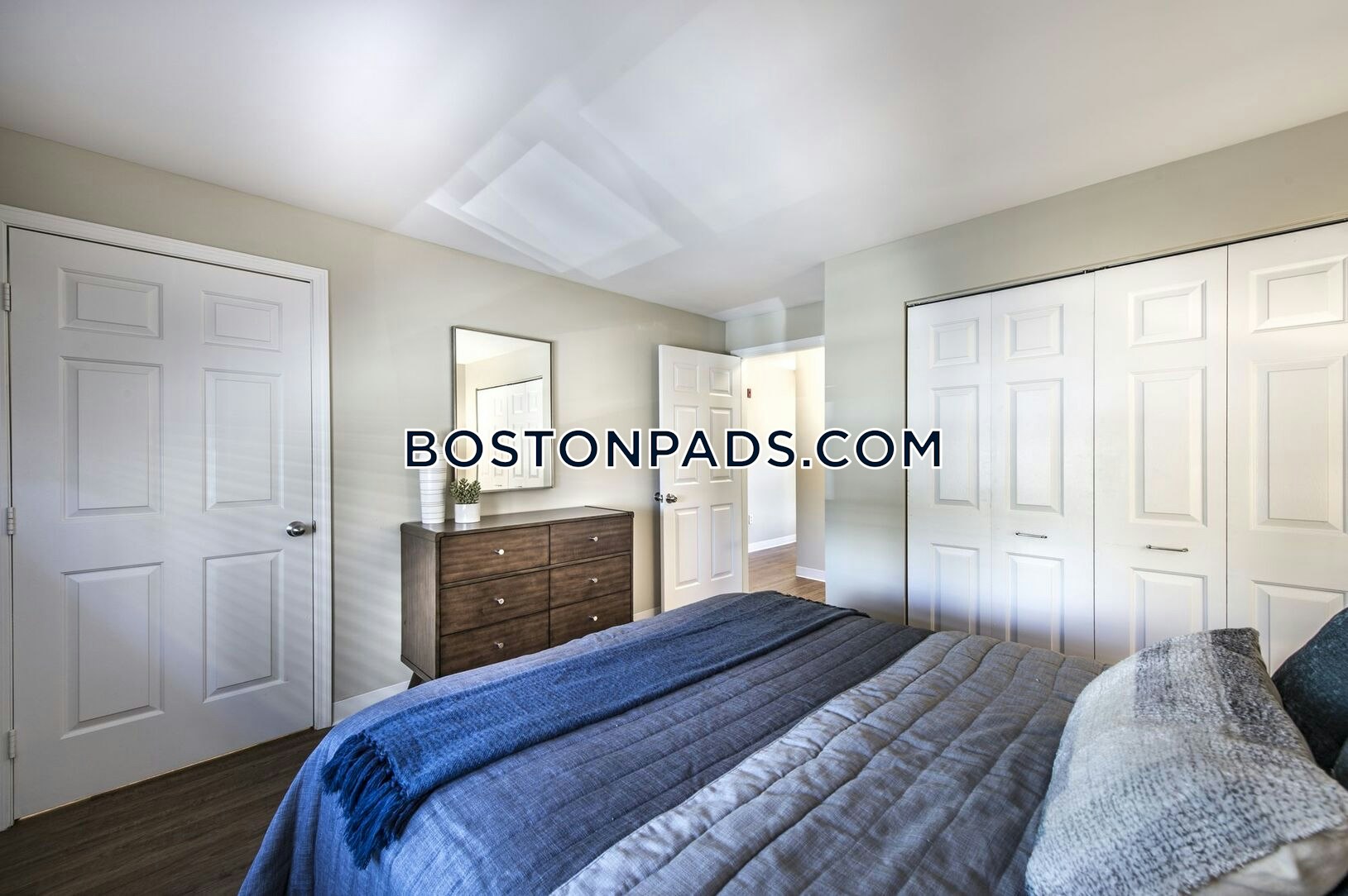 Mission Main Apartments Photo 3