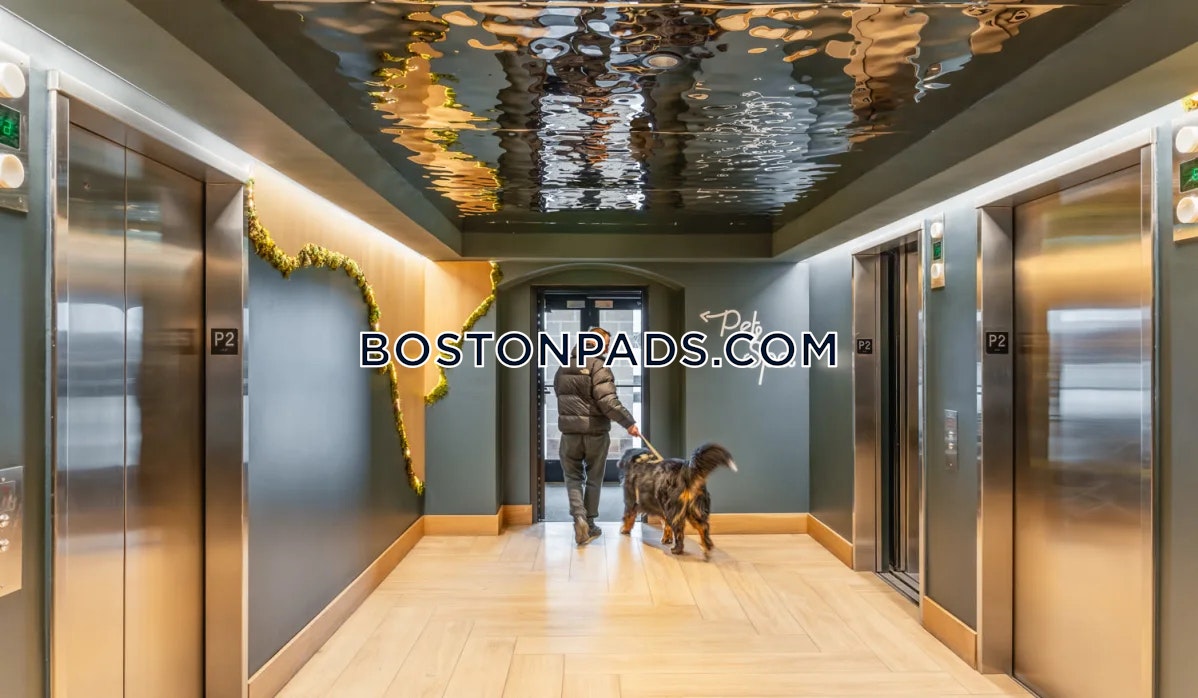 Neponset Landing Photo 9