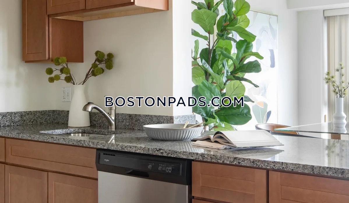 Neponset Landing Photo 2