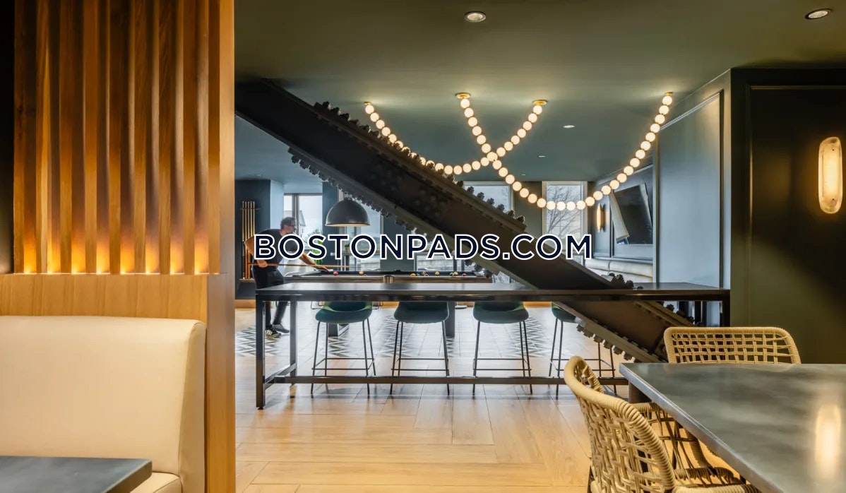 Neponset Landing Photo 15