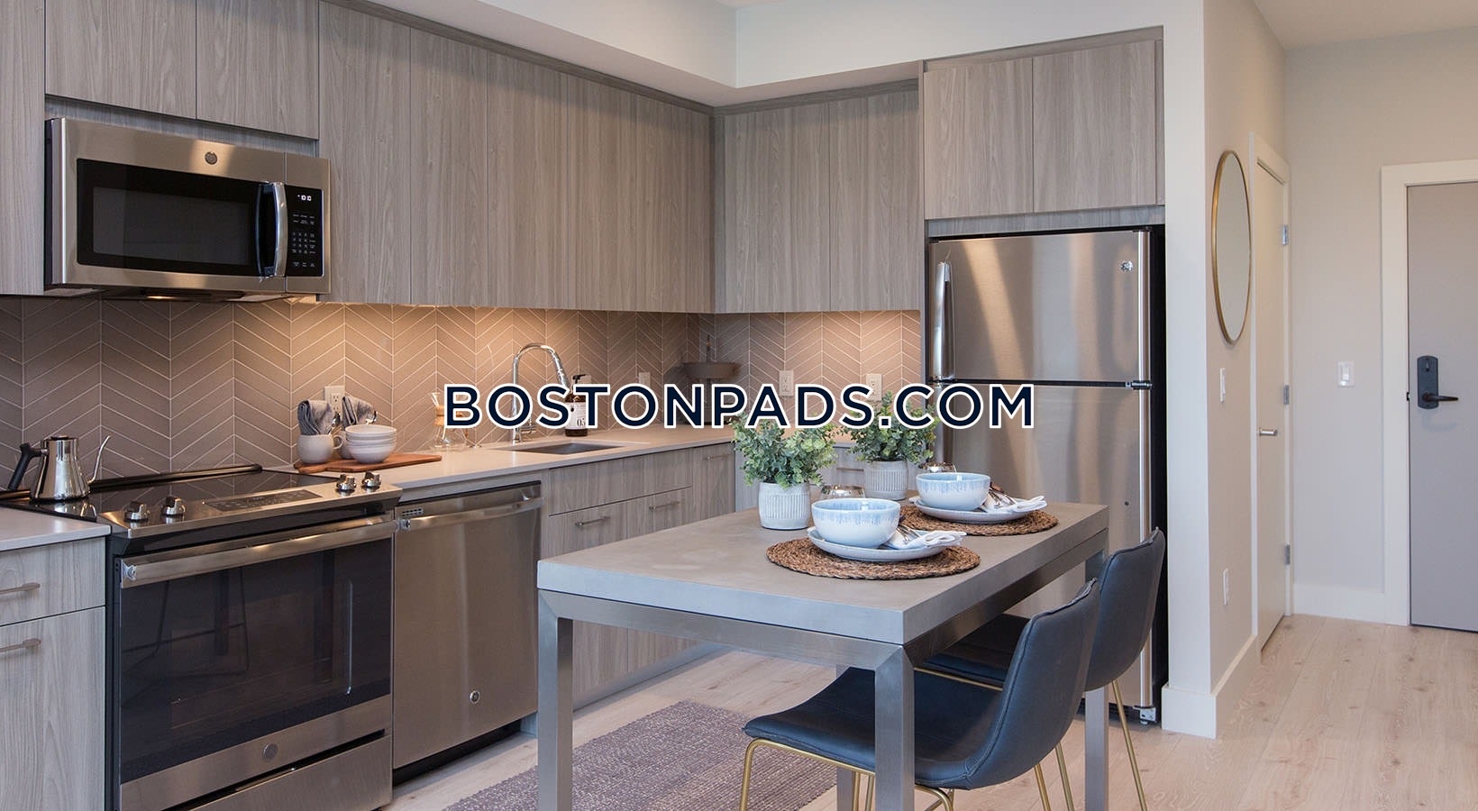 One Beachmont Photo 30