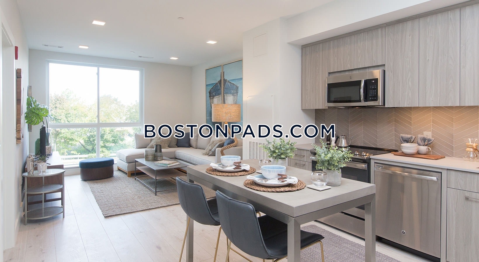 One Beachmont Photo 38