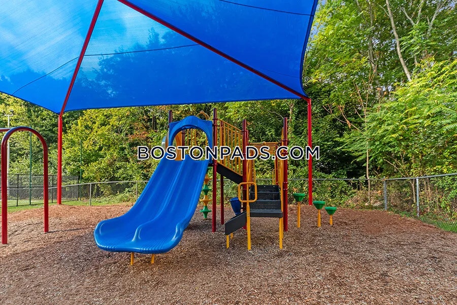 Heights at Marlborough Photo 25