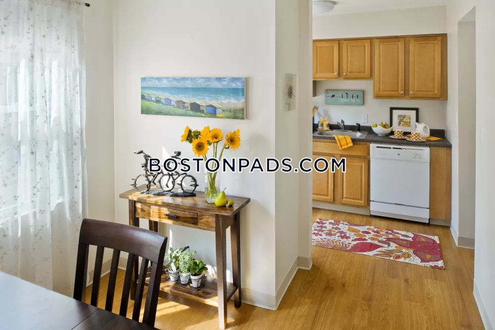 The Fairways Photo 9