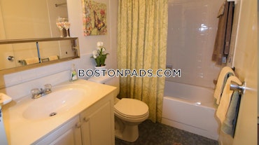 O'Callaghan Way. Lynn