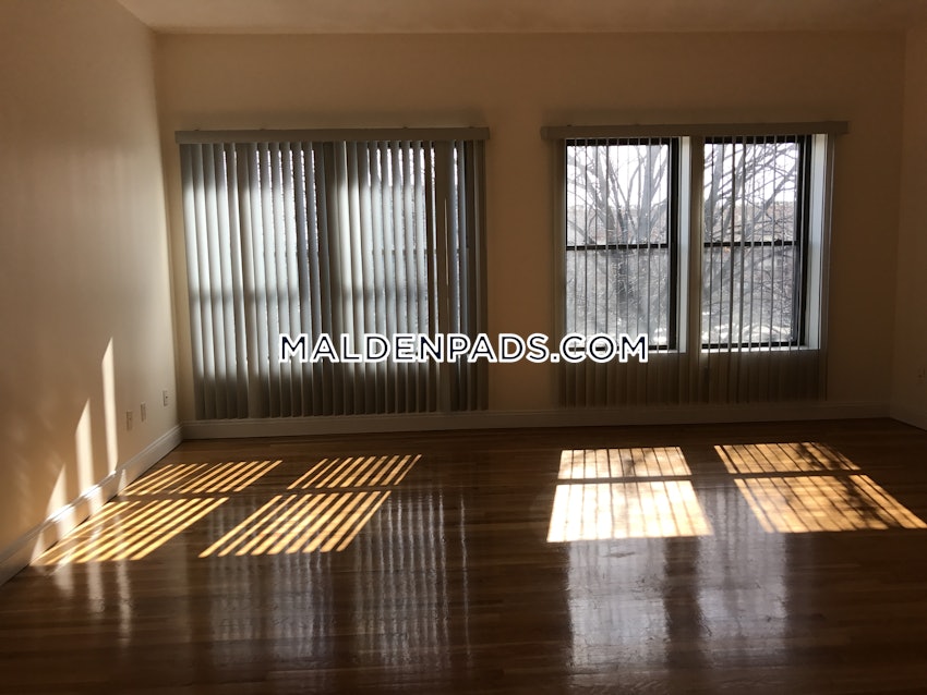 MALDEN - 2 Beds, 2 Baths - Image 11