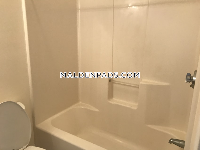 MALDEN - 2 Beds, 2 Baths - Image 39