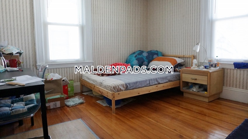 MALDEN - 6 Beds, 2 Baths - Image 2