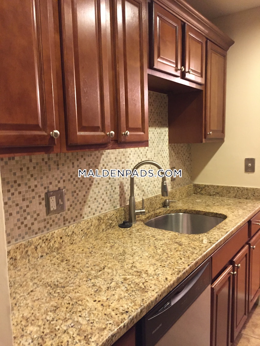 MALDEN - 2 Beds, 2 Baths - Image 16