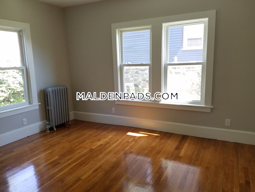 MALDEN - 2 Beds, 1 Bath - Image 5