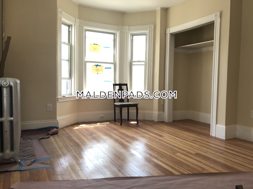 MALDEN - 5 Beds, 2 Baths - Image 14