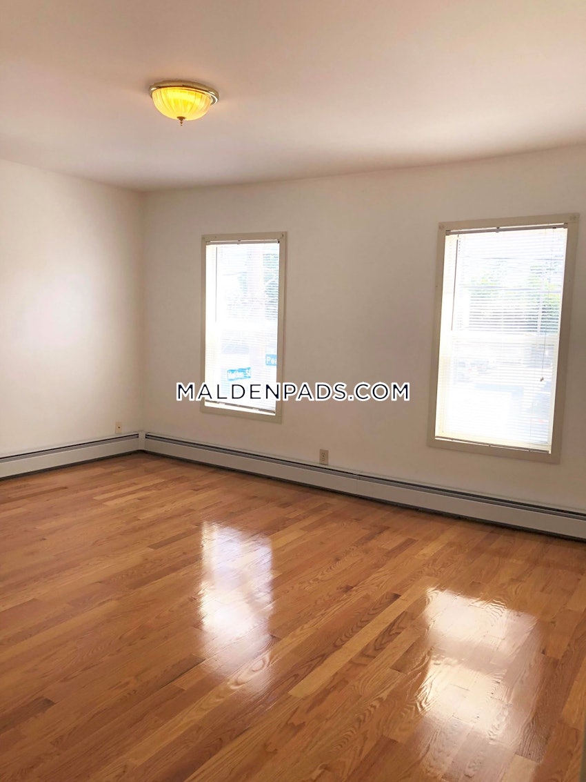 MALDEN - 3 Beds, 1 Bath - Image 46