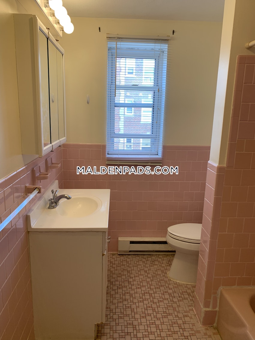 MALDEN - 2 Beds, 1 Bath - Image 15