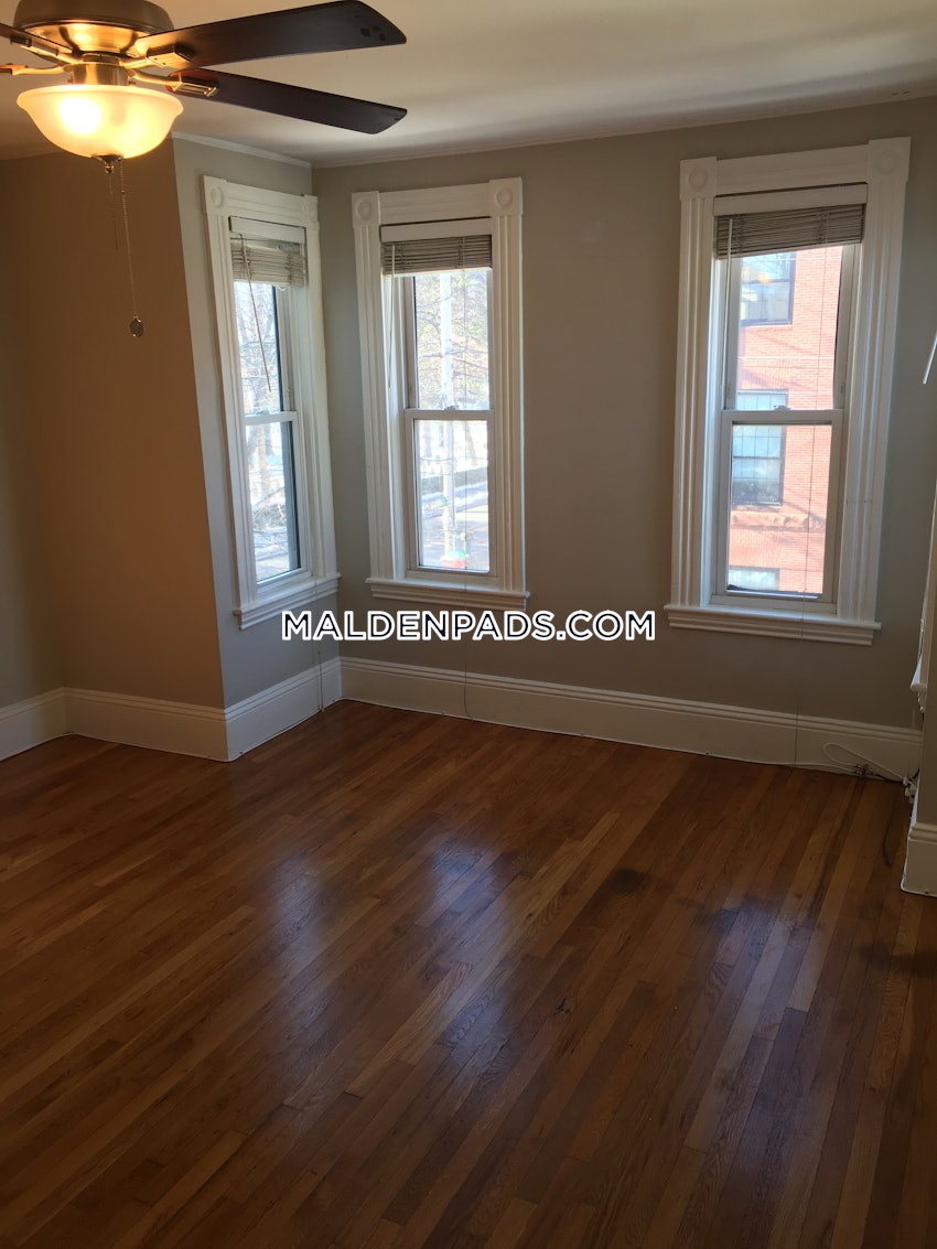 MALDEN - 4 Beds, 1 Bath - Image 31