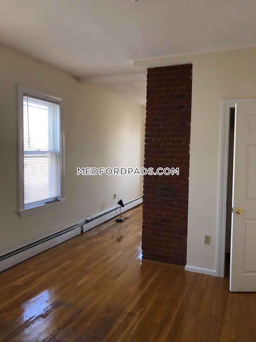 MEDFORD - MAGOUN SQUARE - 2 Beds, 1 Bath - Image 6