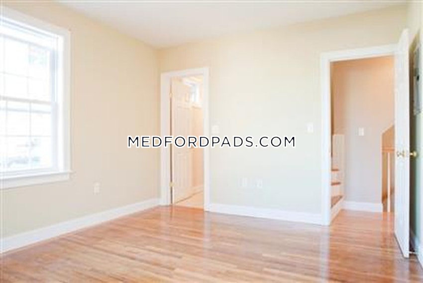 MEDFORD - MEDFORD SQUARE - 3 Beds, 2 Baths - Image 18