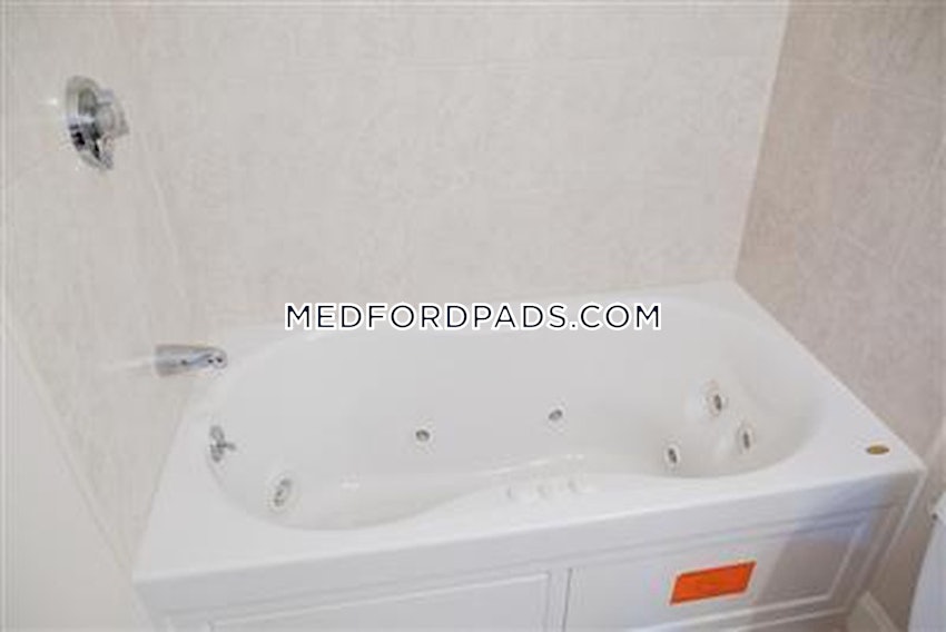 MEDFORD - MEDFORD SQUARE - 3 Beds, 2 Baths - Image 22