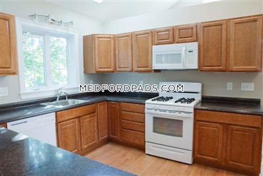 MEDFORD - MEDFORD SQUARE - 3 Beds, 2 Baths - Image 27